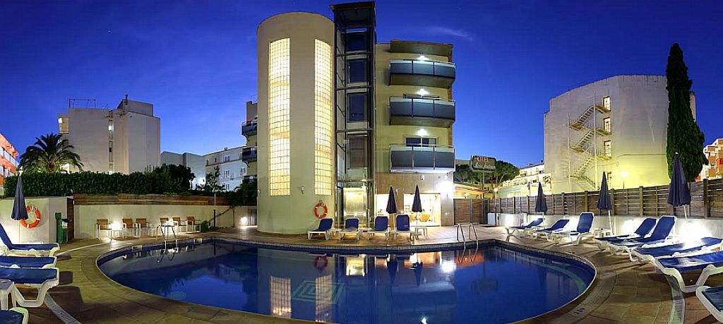Tossamar Hotel And Spa ตอสซาเดมาร์ ภายนอก รูปภาพ